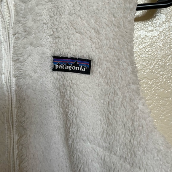 Patagonia Vest Womens Small
White Los Gatos Deep Pile Fleece
Full Zip Sleeveless - Picture 4 of 4